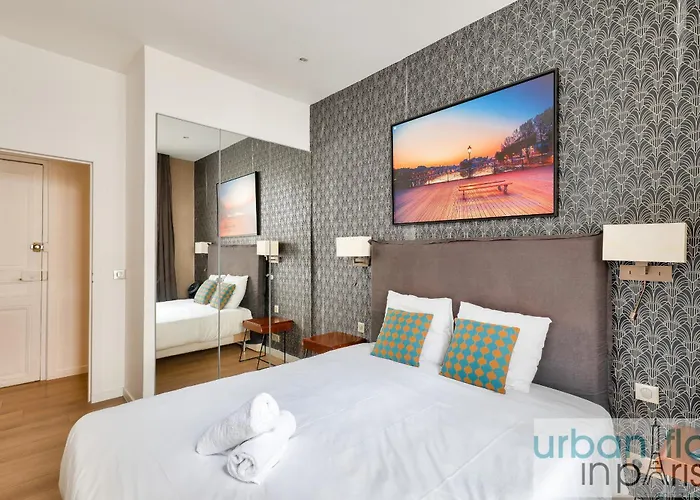 62 - Beautiful Apartment Triangle D- 100M From Champs-Elysees