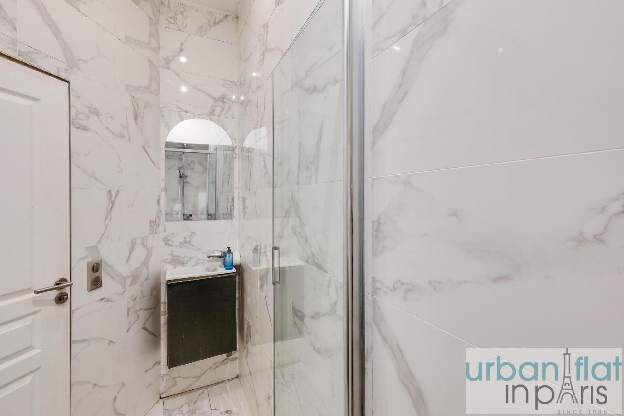 Apartamento 62 - Beautiful Triangle D- 100m From Champs-elysees París